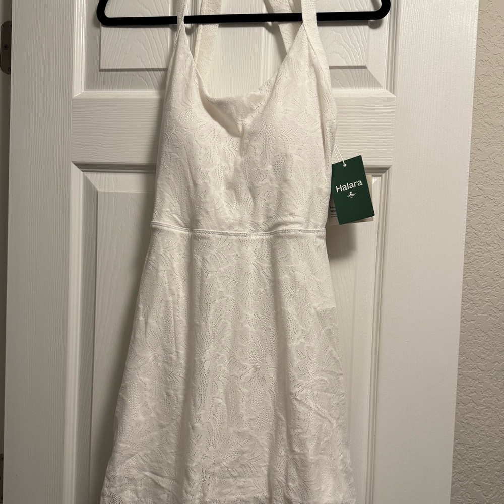 HALARA White Backless Dress